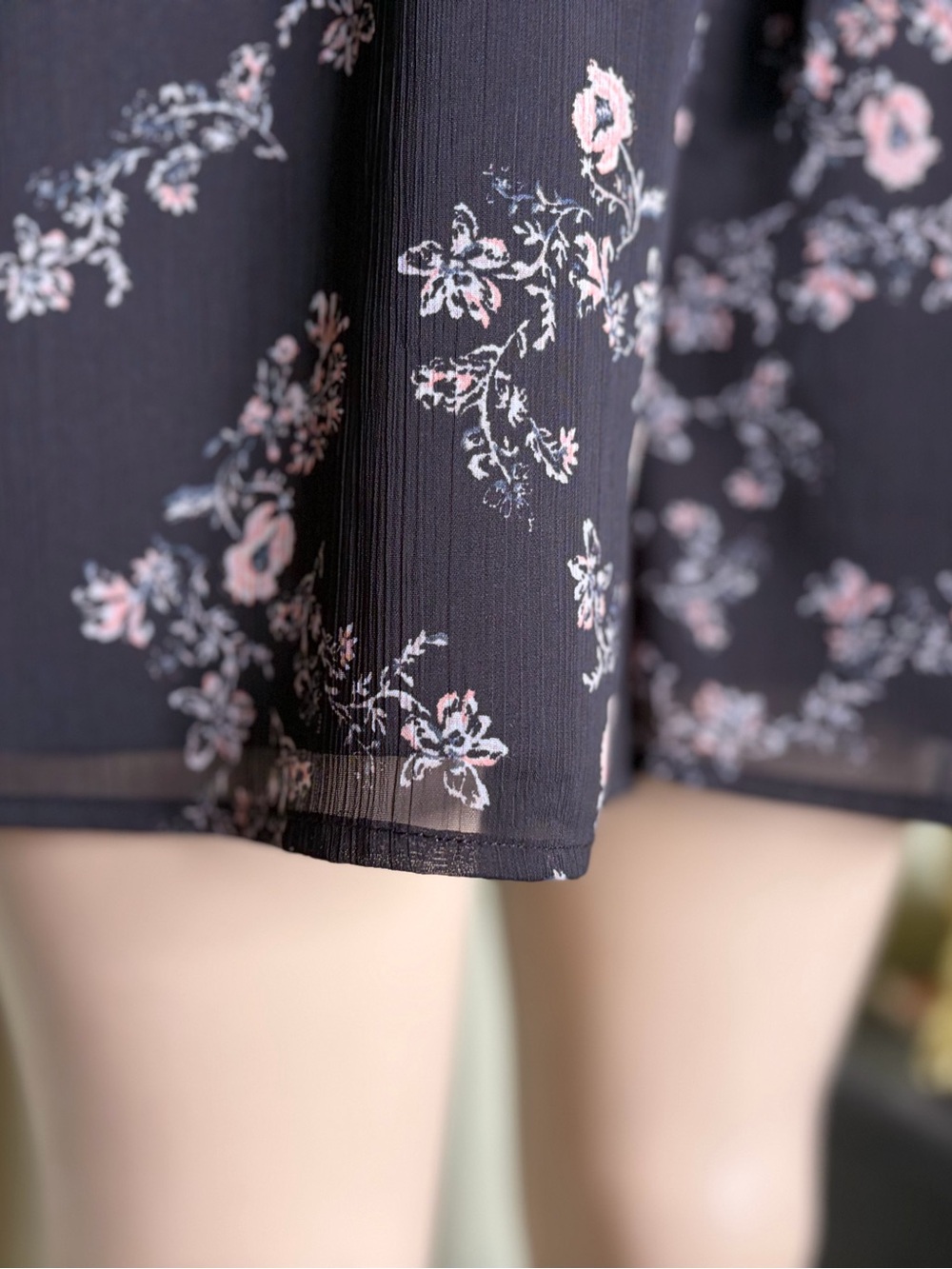 Mossimo Supply Co. Black Floral Long-Sleeve Shorts Romper Size L Cottagecore - Picture 5 of 16